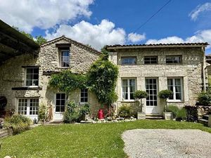 Magnifique Maison Familiale Clé en Main – Confort et Charme au Rendez-Vous !