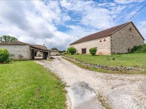 Propriété à la campagne avec une vue imprenable et un potentiel infini