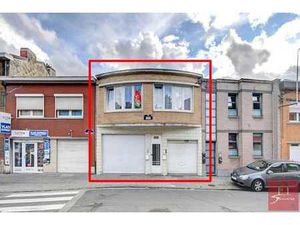 IMMEUBLE DE 3 LOGEMENTS AVEC JARDIN - URBANISME OK!