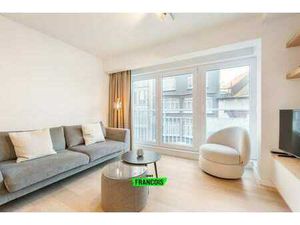 Magnifiquement rénové  appartement de 2 chambres en plein c…