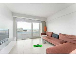 Superbe appartement rénové avec vue frontale sur la mer à M…