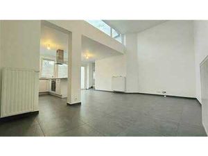 Appartement au rez-de-chaussée 2 chambres + bureau et terras