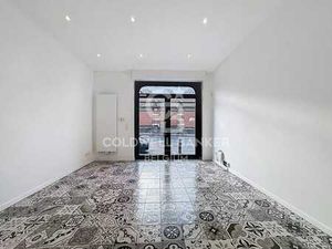 Rez commercial ou bureau de +-40m² / Proche de la gare d'Ett