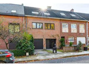 Quartier Boondael  maison familiale 4ch  jardin et garage