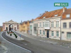 Magnifique manoir à vendre à 100 m de la porte de Menin à Yp