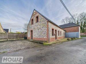 ? Élégance & volumes d’exception : maison atypique à Jollain