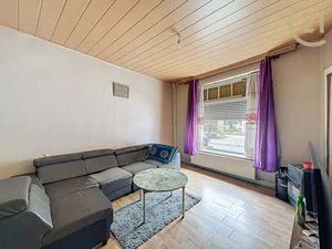 Maison unifam. à rénover–fort potentiel  belle situation