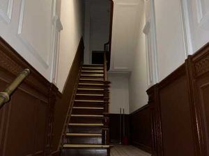 Appartement 1 chambre rénové avec cour – Première occupation