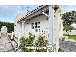 Location maison  m² T-4 à Vandré  1 042 €