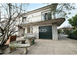 Grande maison à fort potentiel - 165 m² habitables sur parcelle de 370 m²