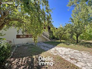 Maison 8 pièces 235 m²