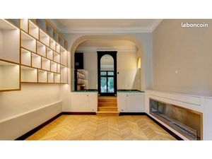 A louer - Appartement 223m2 avec jardin privé 140m2 - Paris 75017 Villiers