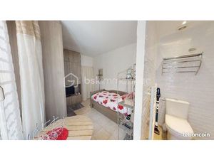 Studio 1 pièce 13 m²