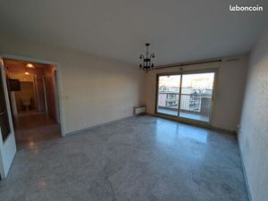 F2 de 51 m² avec grand balcon