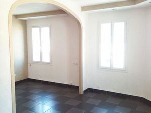 Appartement F3 avec terrasse et jardin