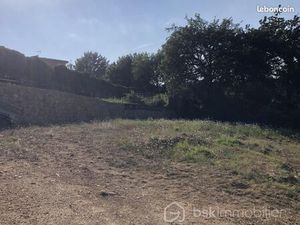 Terrain 5 450 m² Opio