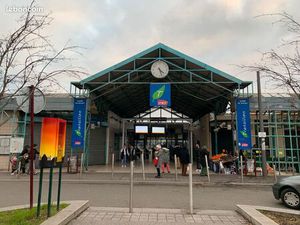 Garage parking stationnement à louer