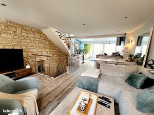 Maison de charme rénovée – 85 m² – Terrasse 30 m² – 3 niveaux