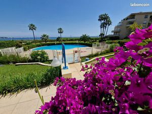 Très charmant appartement residence haut standing