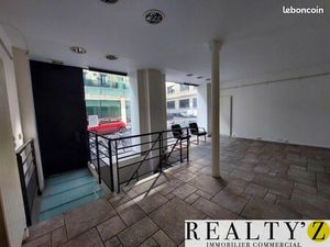 Local commercial 75 m²