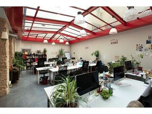 160 m² de bureaux de standing  pour 22 postes de travail  à louer au cœur de Paris 9e