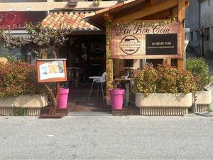 Restaurant clé en main – Emplacement n°1 – 180 000 – Puget-Théniers