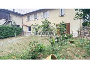 Maison T4 centre Carbonne avec jardin