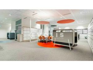 Bureaux 1 261 m²