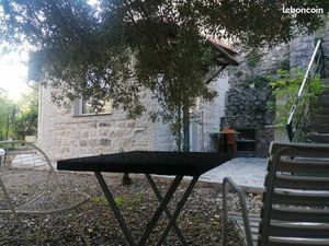 Petite Maison-studio avec jardin