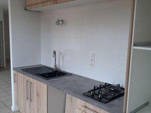 Location appartement 3 pièces 60 m² à Amplepuis (69550)