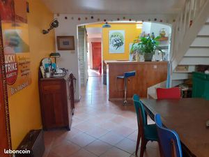 Maison - village de charme - tous commerces