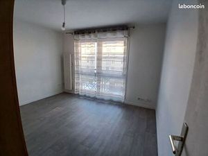 Studio 1 pièce 28 m²