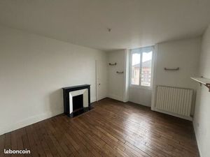 3 pièces • 82 m2 . Dole 39100 Quartier Centre-ville