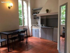 Studio 1 pièce 21 m²