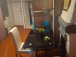 Loue charmant studio dans un parc calme