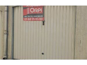 Location stationnement  10 m² T- à Saint-Pierre-lès-Nemours  85 €