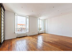 PARIS 14E - VILLAGE DIDOT