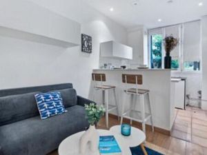 Location appartement 1 pièce 21 m² à Versailles (78000)