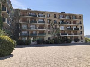 STUDIO MEUBLE PIGONNET 20 m2