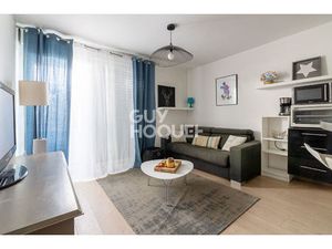 Studio meublé avec terrasse. Toulouse secteur Saint-Michel / Conseil régional