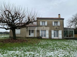 Maison 1985 GENSAC LA PALLUE 132 m2