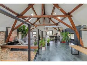 Loft dans une grange de 9 pièces de 395 m2 - Hergnies