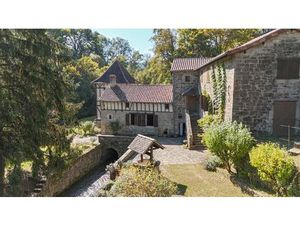 Vente maison 8 pièces 251 m² Saint-Antonin-Noble-Val (82140)