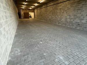 Entrepôt / Garage et atelier à louer