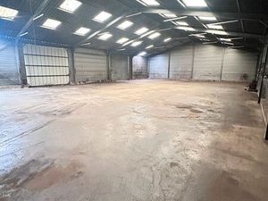 Location entrepôt/local 470m2