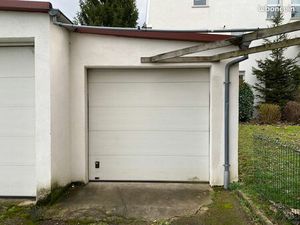 Loue garage pour van