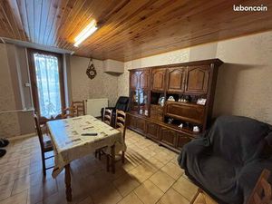Appartement traversant type T3 - 77 m2 - Accès Extérieur - Champigneulles