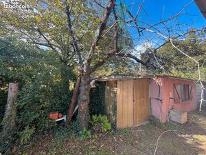 Batiment sur parcelle de 269m2