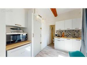 T1 bis de 21 m² au 1ᵉʳ étage d'un immeuble