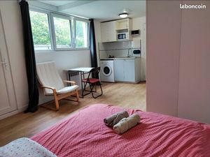 Studio agréable dans bon quartier et proche transport